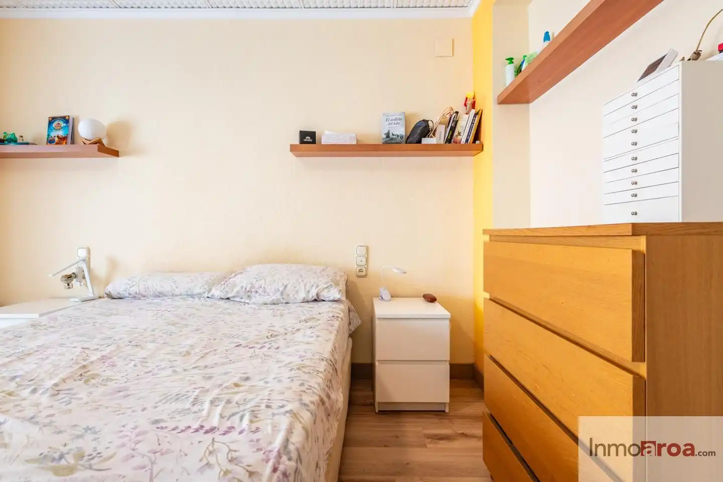 Habitación de Piso en venta en L'Eliana con Calefacción y Balcón