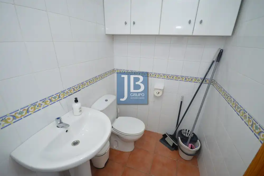 Local comercial de lloguer a Plaça de la Bassa, imagen 15