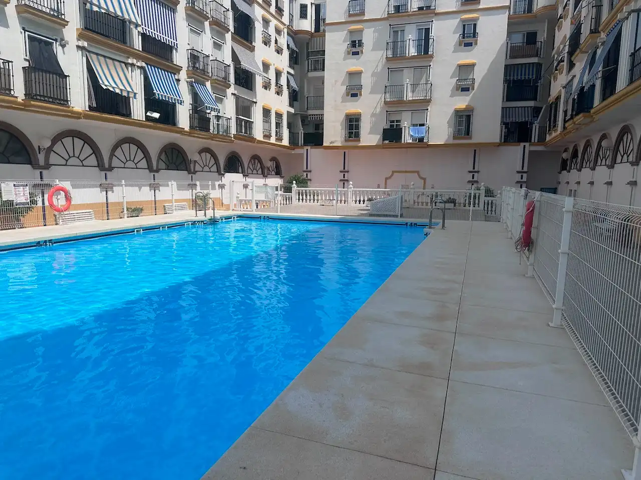 Piscina de Ático en venta en Rincón de la Victoria con Aire acondicionado, Terraza y Trastero