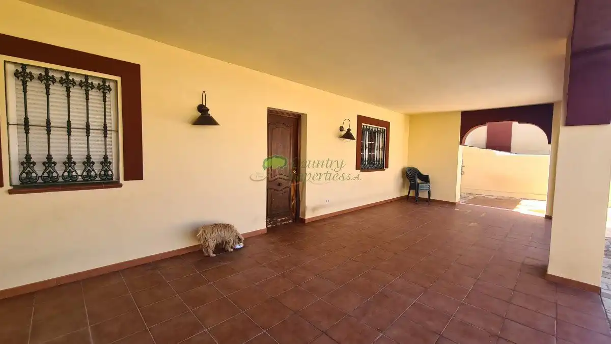 Houses for sale in Canillas de Albaida  with Air Conditioner, Terrace and Storage room