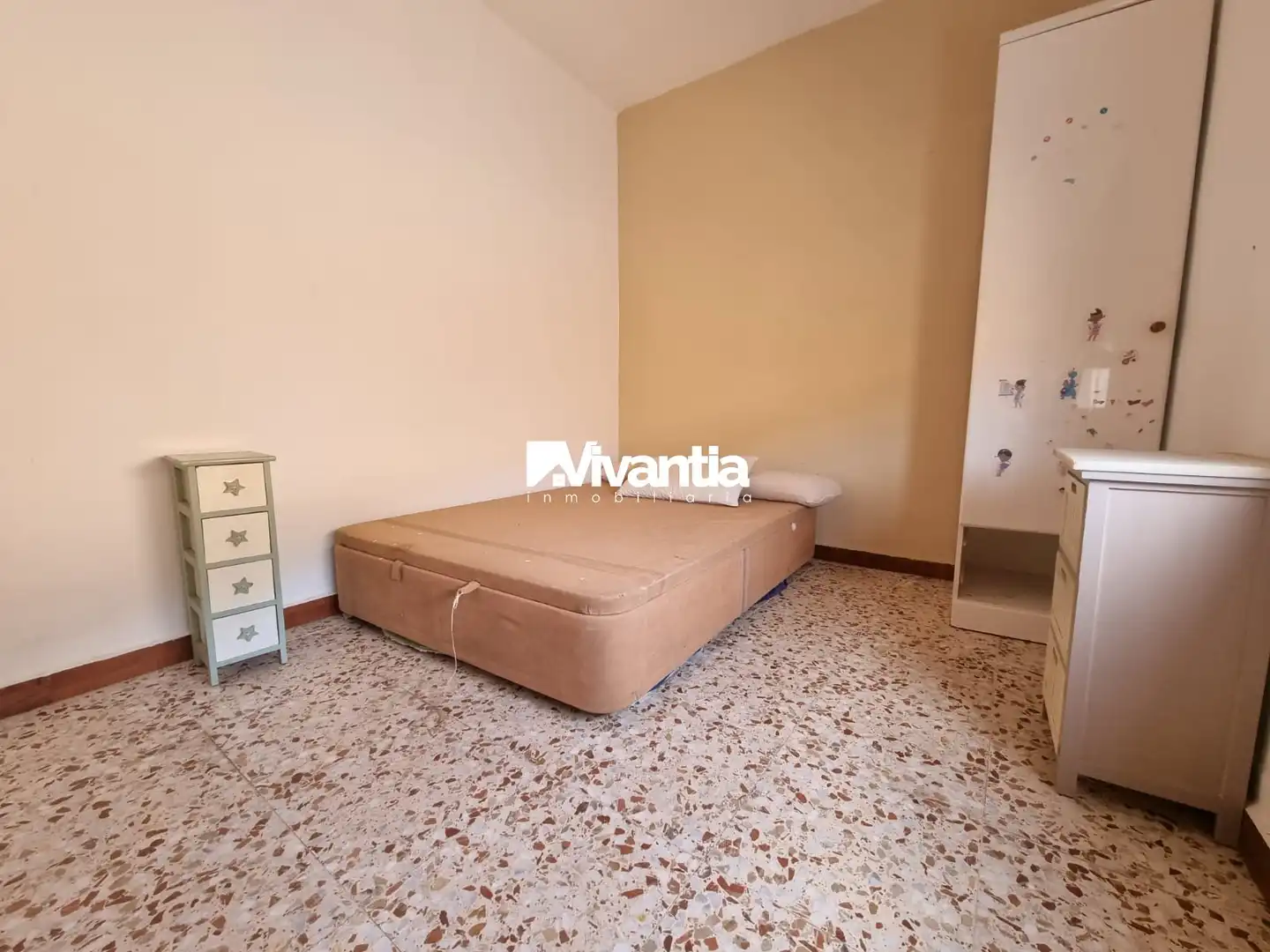 Dormitori de Finca rústica en venda en Lorca amb Jardí privat, Terrassa i Moblat
