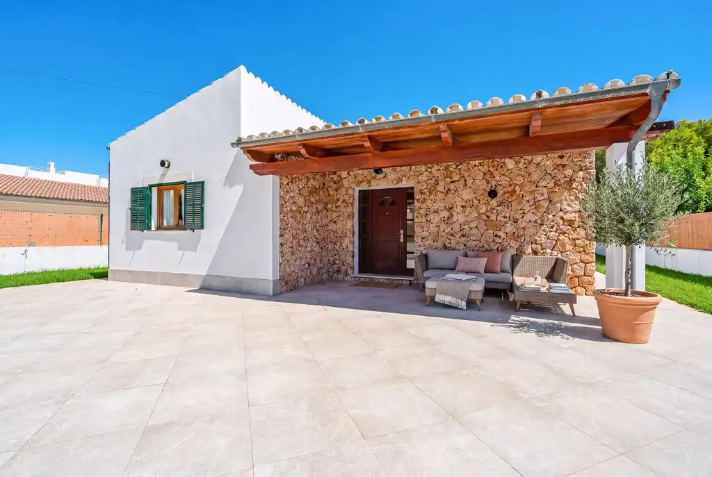 Detached house with pool for sale in Port d'Alcúdia - Platja d'Alcúdia, imagen 2
