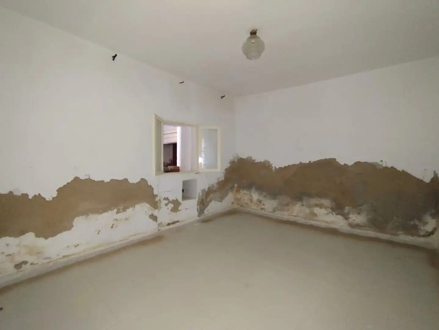 Houses for sale in Abertura  with Heating and Storage room