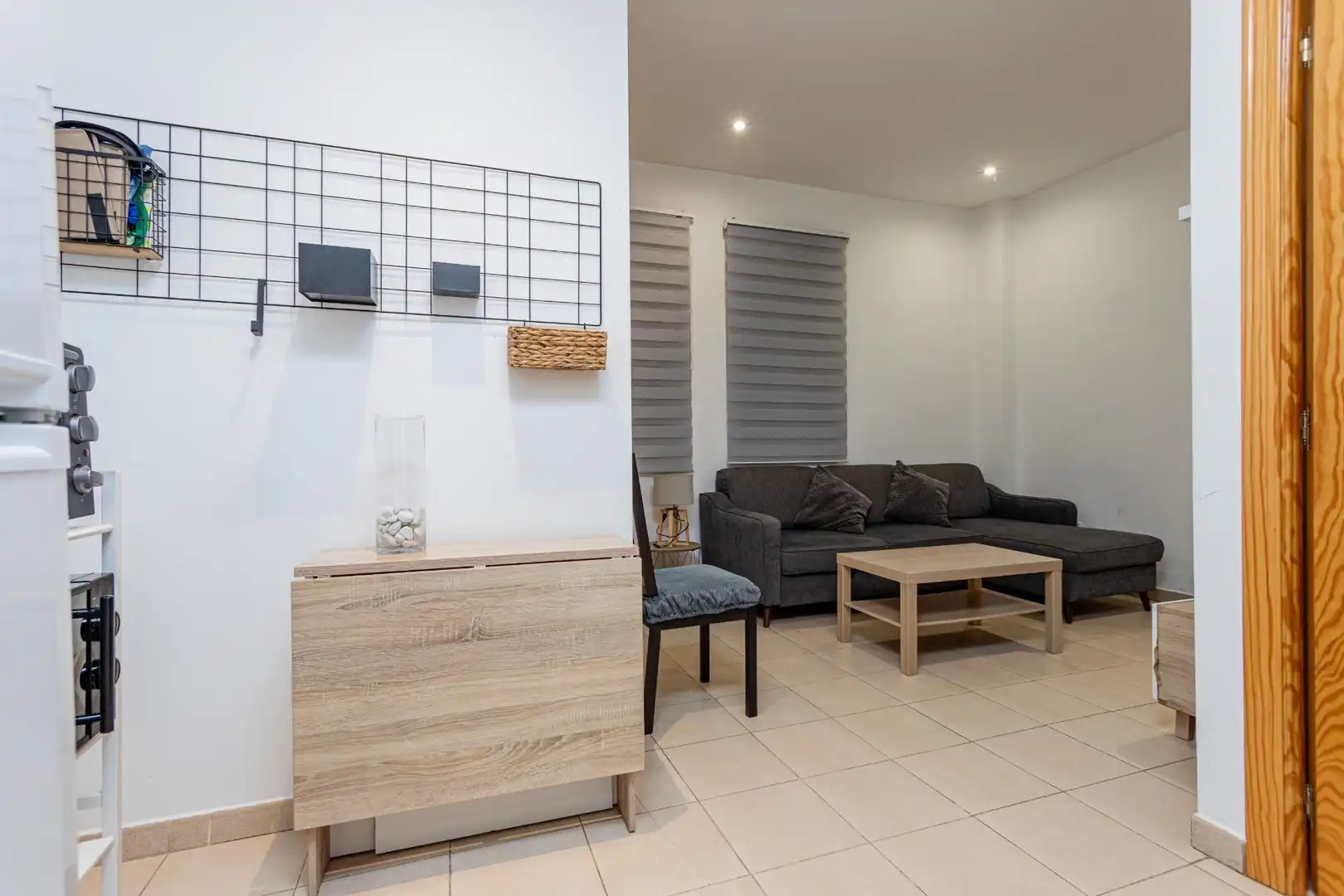 Sala d'estar de Planta baixa en venda en Madrid amb Aire condicionat, Calefacció i Moblat