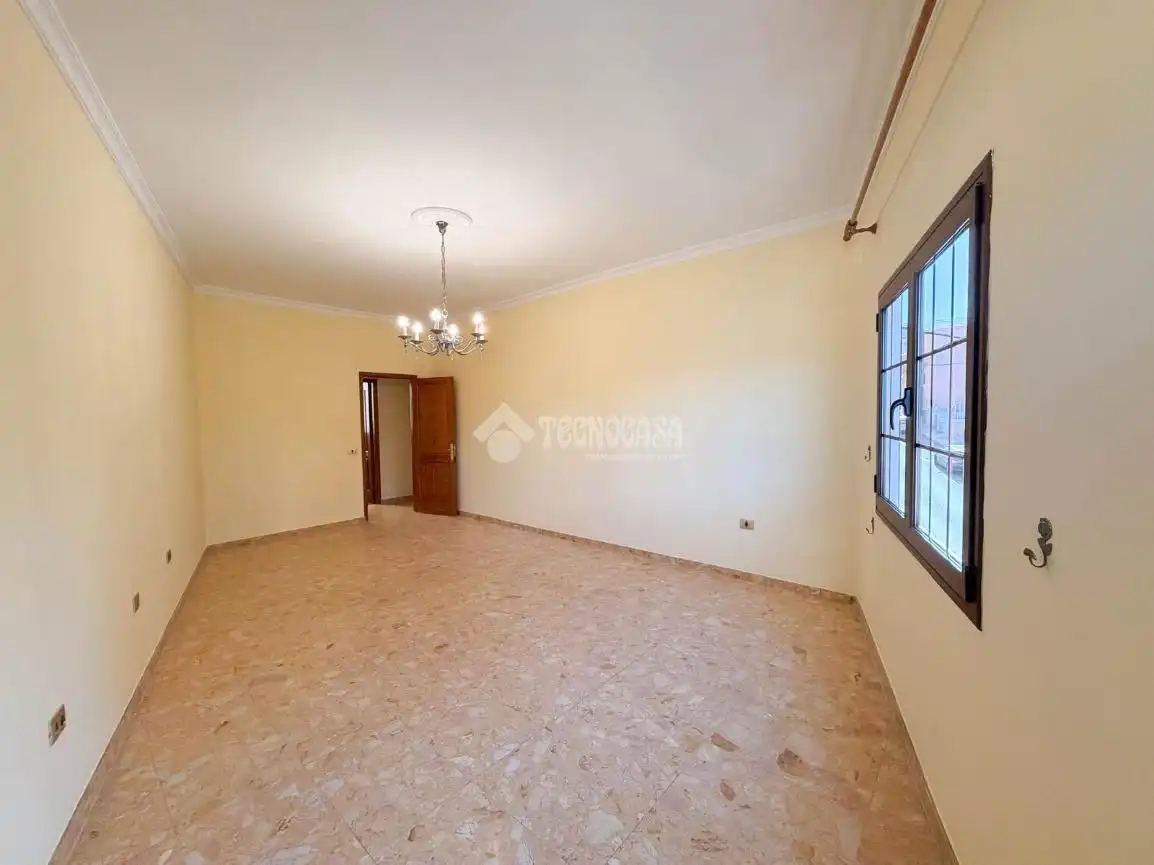 Casa adosada en venta en Ingenio con Terraza y Balcón