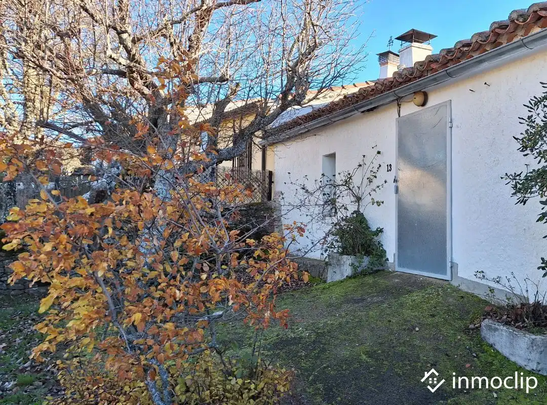 Vista exterior de Finca rústica en venta en Membribe de la Sierra con Trastero
