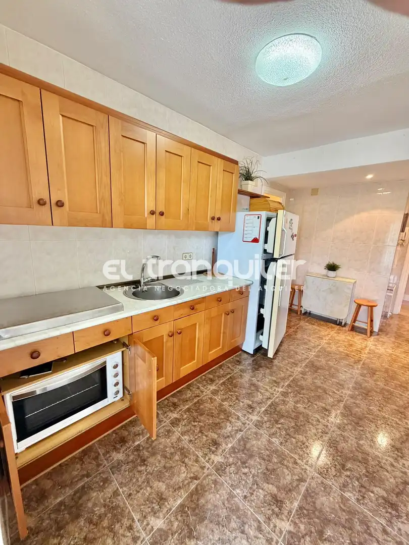 Cocina de Piso de alquiler en Madrid con Aire acondicionado, Terraza y Amueblado