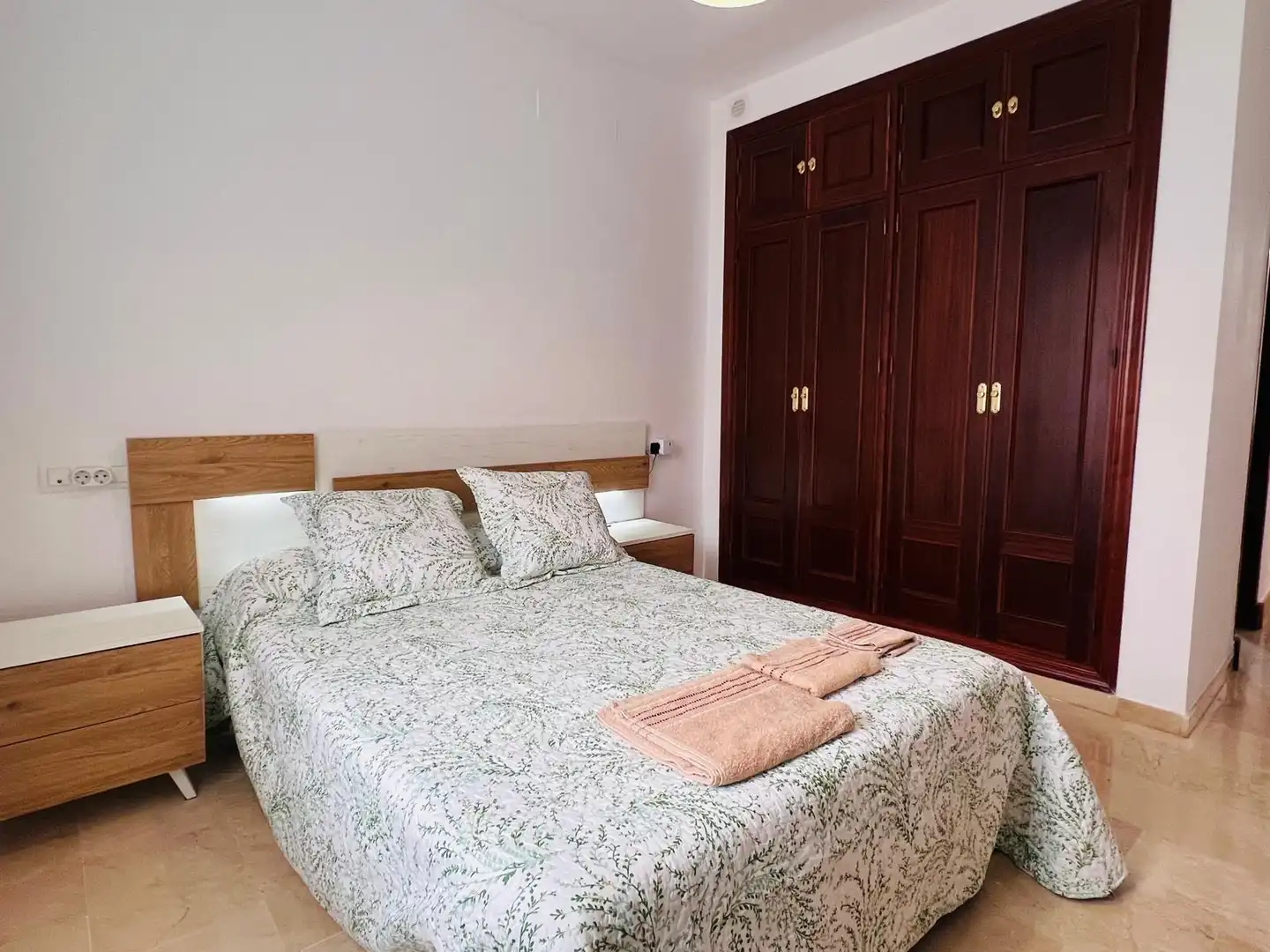 Bedroom of Flat for sale in Algeciras