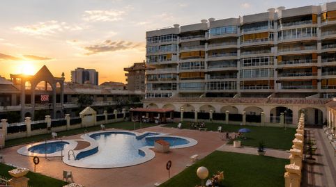 Foto 3 de Piso en venta en Avenida Salinas de las, Los Boliches, Fuengirola