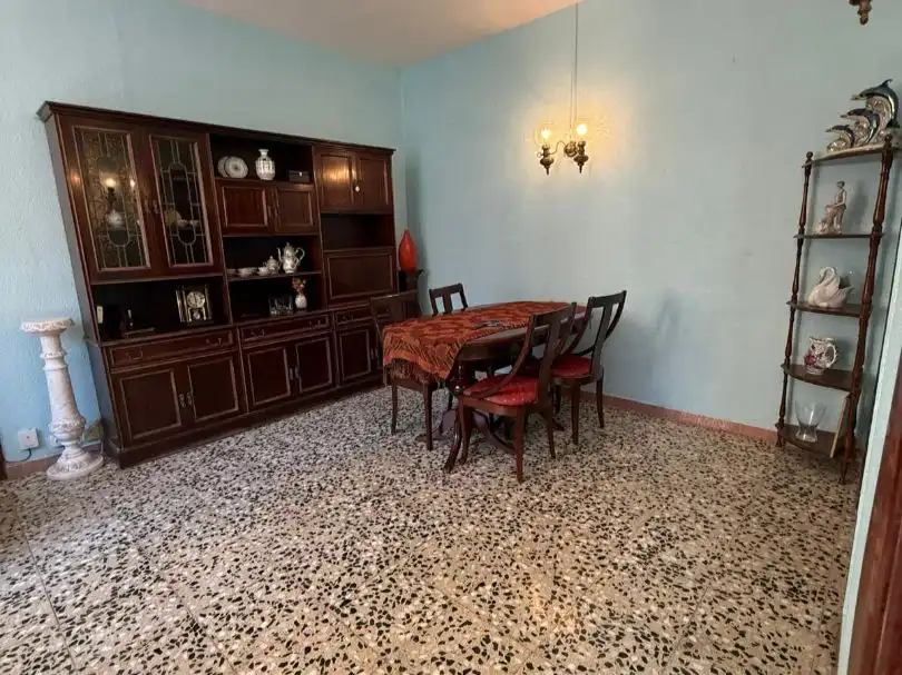 Flat with lift for sale in Carrer Nou de la Rambla 108, imagen 2