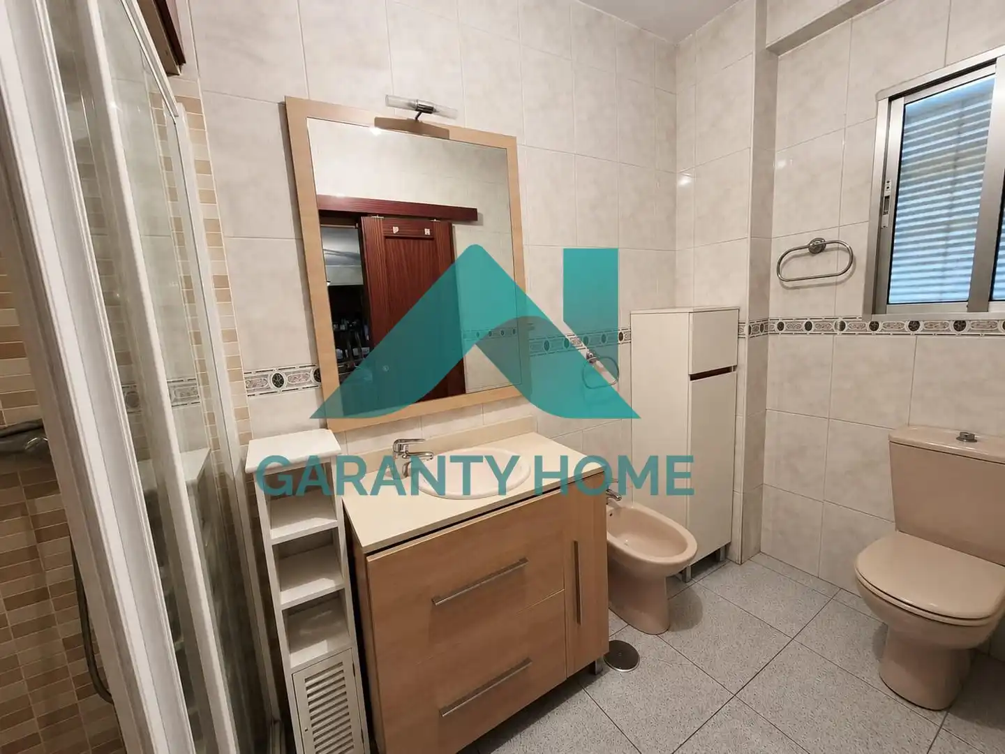 Baño de Piso en venta en Cáceres con Aire acondicionado y Terraza