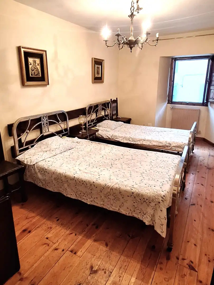Bedroom of Houses for sale in Aguilar de Campoo  with Balcony