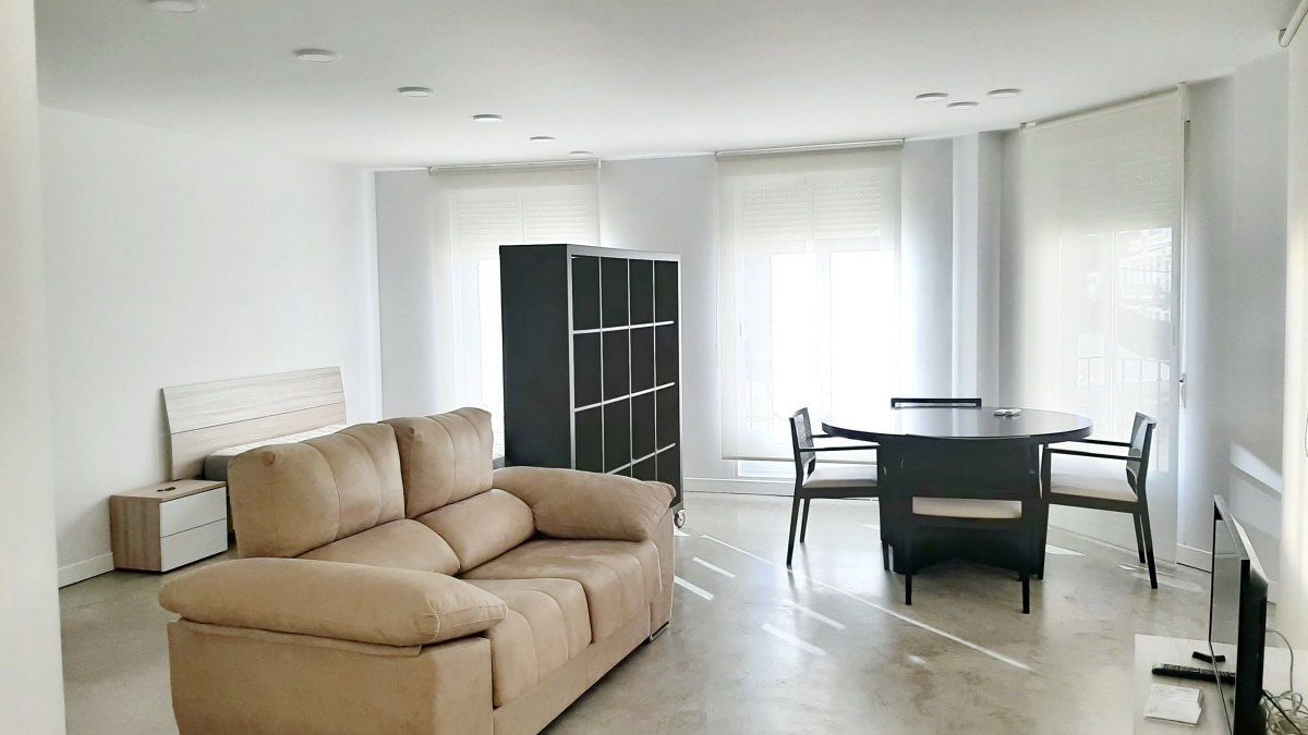 Living room of Flat for sale in Santa Cruz de Mudela  with Air Conditioner, Heating and Storage room