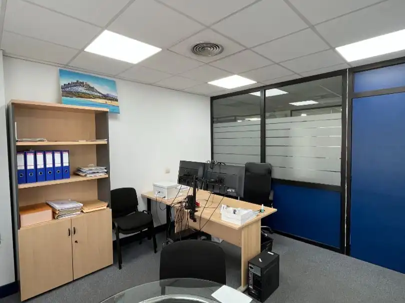 Oficina de lloguer en Torremolinos amb Aire condicionat, Moblat i Internet