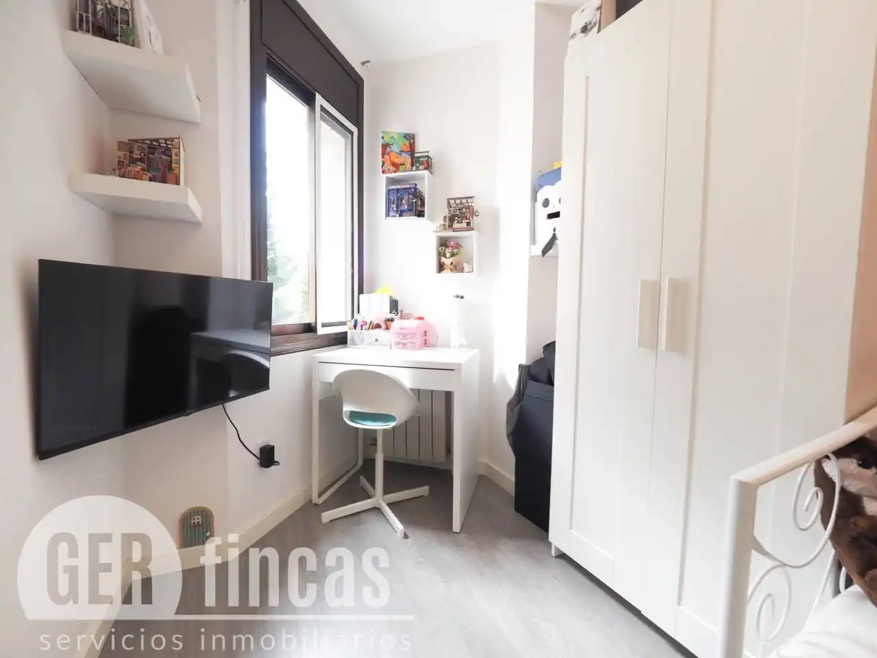 Bedroom of Flat for sale in Rubí  with Air Conditioner, Heating and Parquet flooring