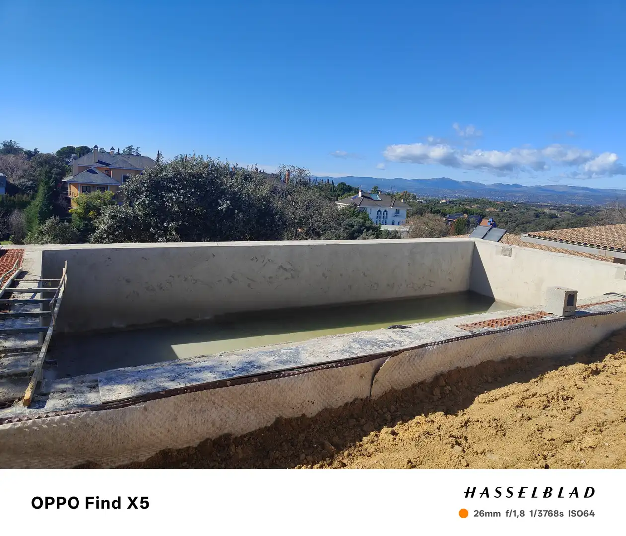 Swimming pool of Houses for sale in Sevilla la Nueva  with Heating, Private garden and Parquet flooring