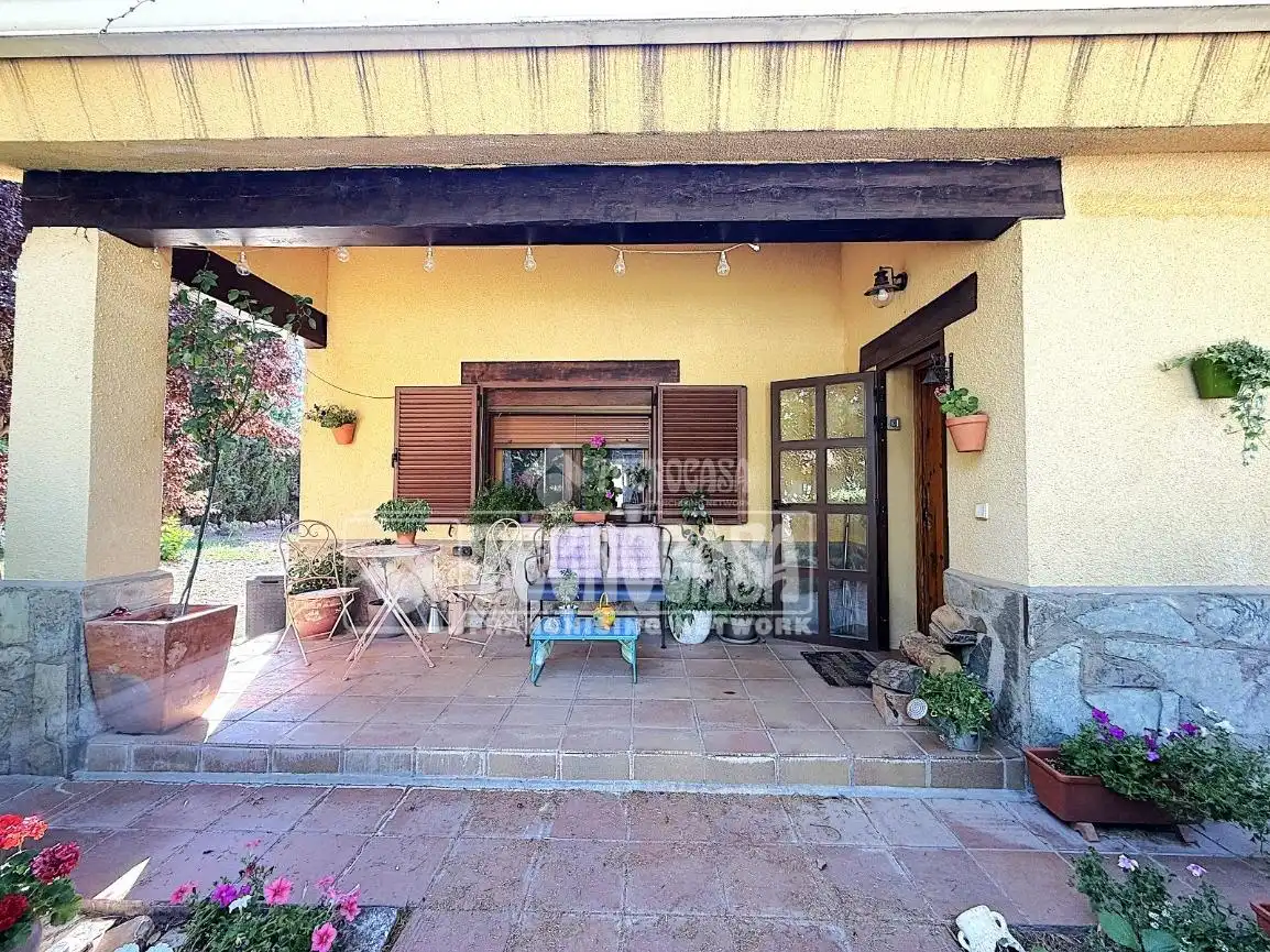Jardí de Casa o xalet en venda en Arcas del Villar amb Calefacció, Jardí privat i Traster