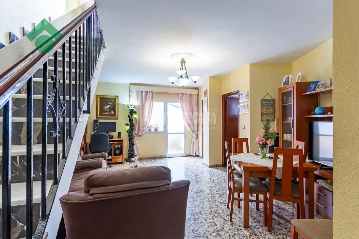 Casa adosada en venta en Nerja