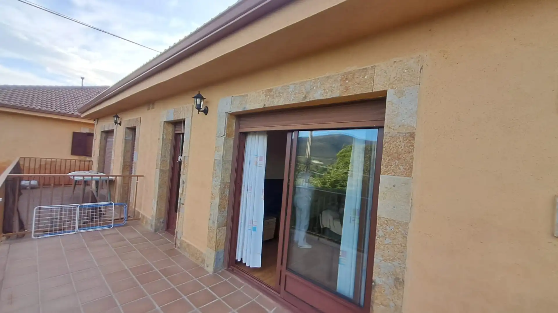 Vista exterior de Apartamento en venta en San Juan de Gredos con Calefacción, Terraza y Amueblado