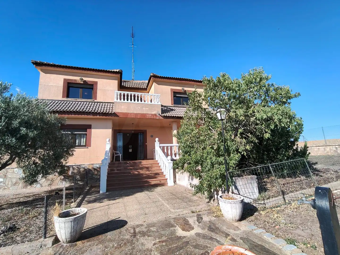 Vista exterior de Terreno en venta en Aldeanueva de Figueroa