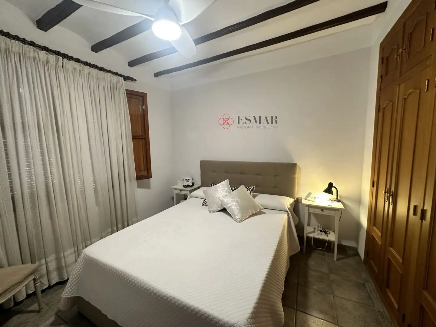 Dormitori de Casa o xalet en venda en Algar de Palància amb Calefacció, Terrassa i Balcó