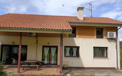 Exterior view of House or chalet for sale in Llanera  with Air Conditioner, Heating and Parquet flooring