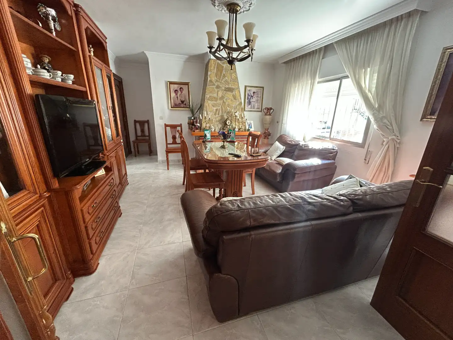 Sala d'estar de Casa adosada en venda en Vélez-Málaga amb Aire condicionat, Calefacció i Terrassa
