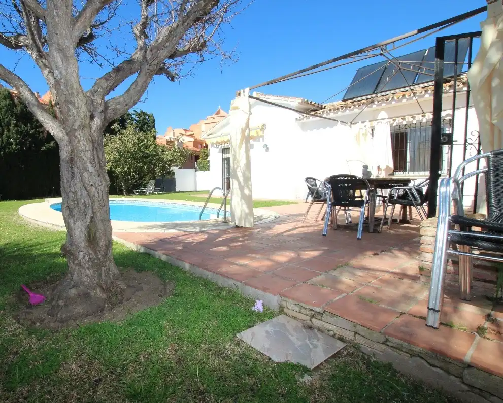 Jardí de Casa o xalet en venda en Marbella amb Aire condicionat, Jardí privat i Terrassa