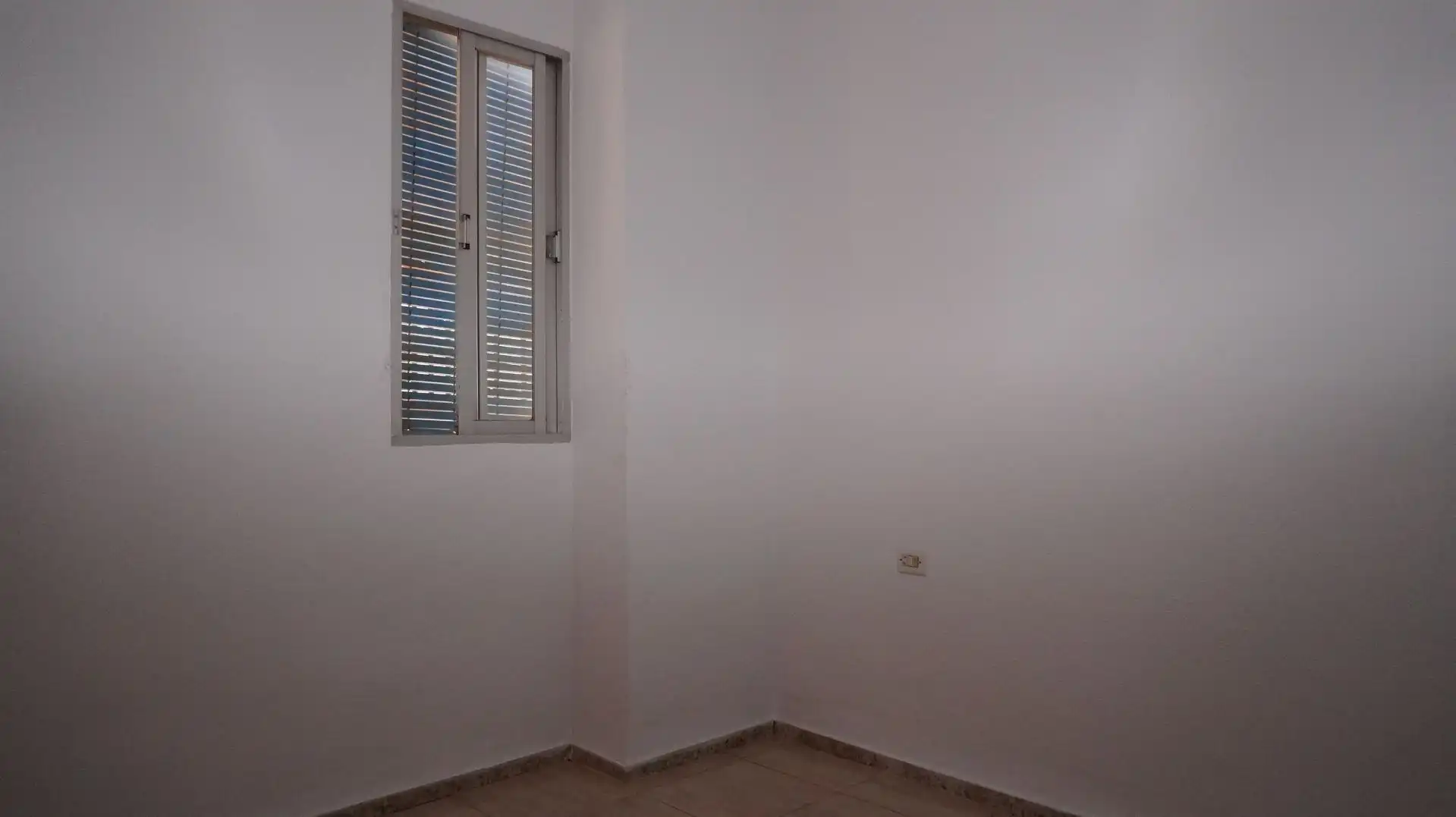 Habitación de Casa adosada en venta en Motril con Terraza, Trastero y Amueblado
