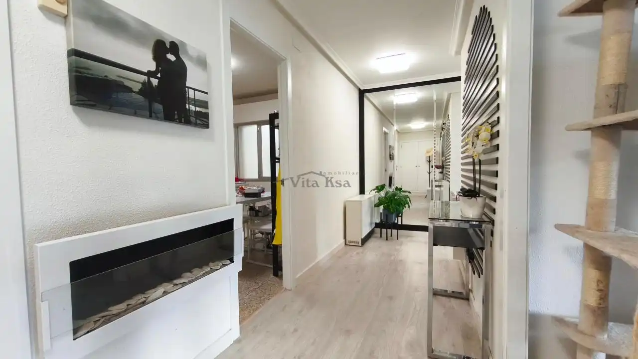 Piso en venta en Ourense Capital  con Aire acondicionado, Calefacción y Trastero