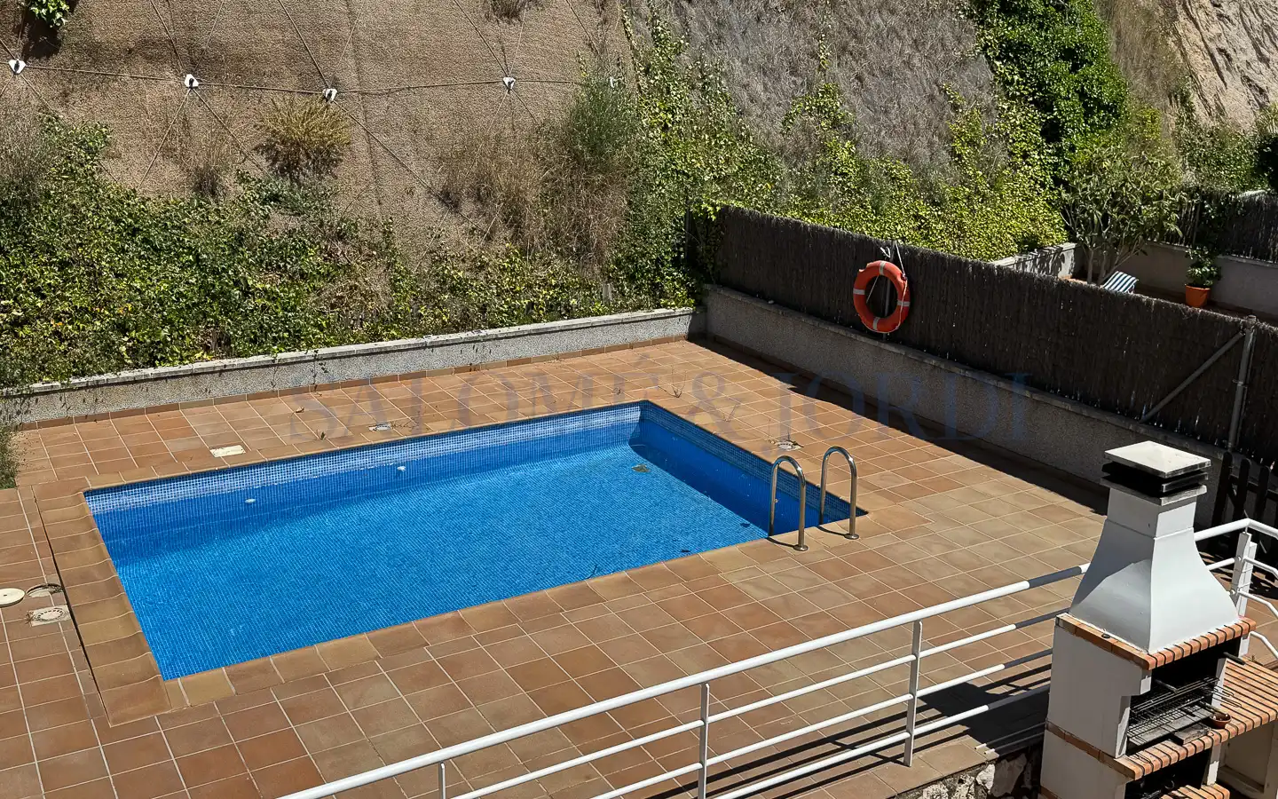 Piscina de Casa adosada en venda en Argentona amb Calefacció, Jardí privat i Terrassa