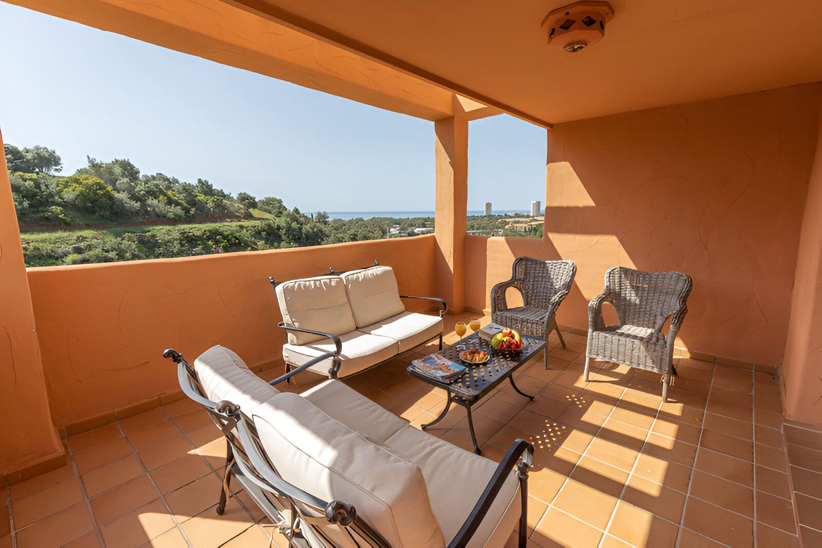 Terrassa de Apartament en venda en Marbella amb Aire condicionat, Terrassa i Piscina