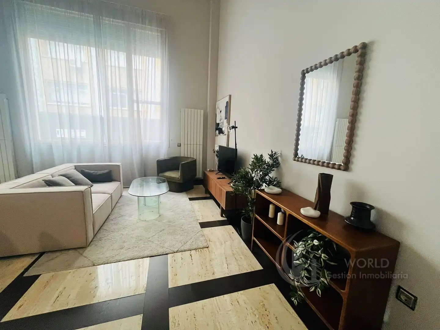 Sala de estar de Dúplex de alquiler en Madrid con Aire acondicionado, Calefacción y Amueblado