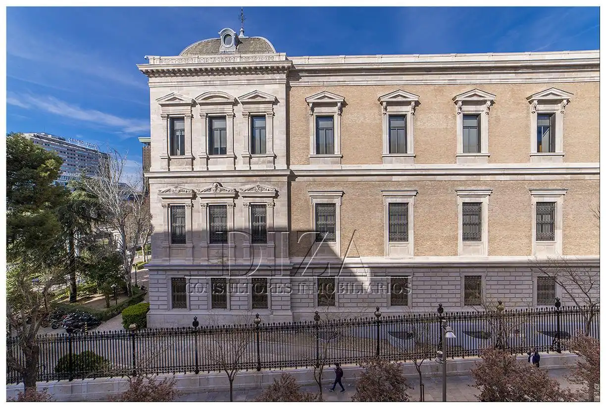 Vista exterior de Pis en venda en Madrid amb Aire condicionat, Calefacció i Traster
