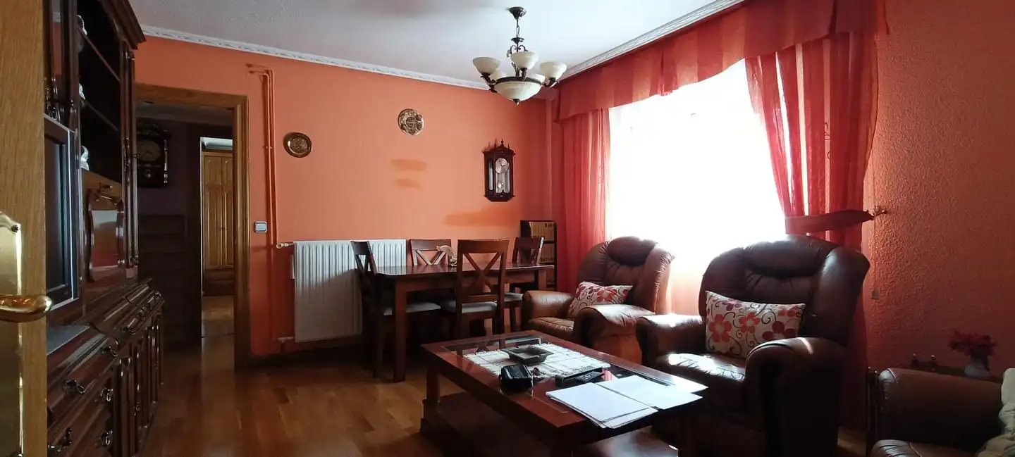 Piso en venta en Calle Miguel Hernández, Armunia