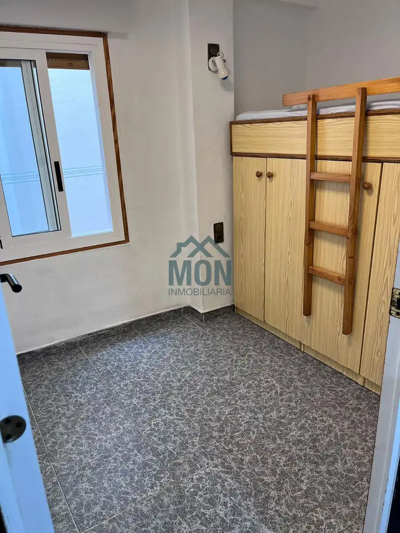 Habitación de Piso en venta en Valencia con Horno