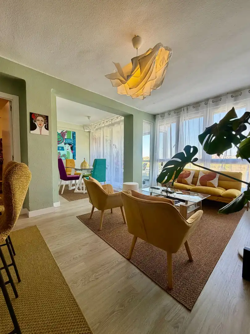 Sala de estar de Piso en venta en Málaga con Calefacción y Terraza