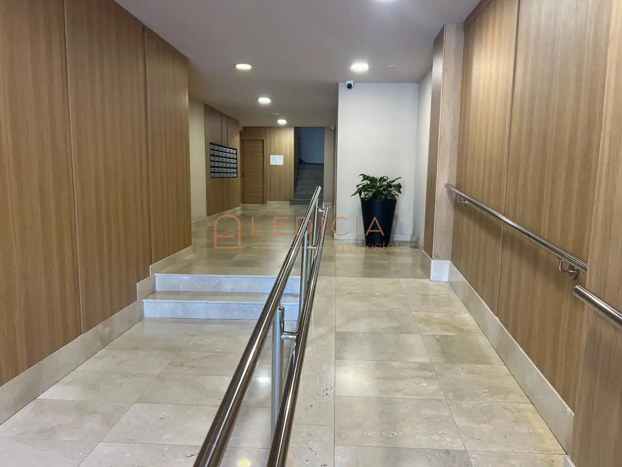 Piso de alquiler en Vigo  con Calefacción, Parquet y Amueblado