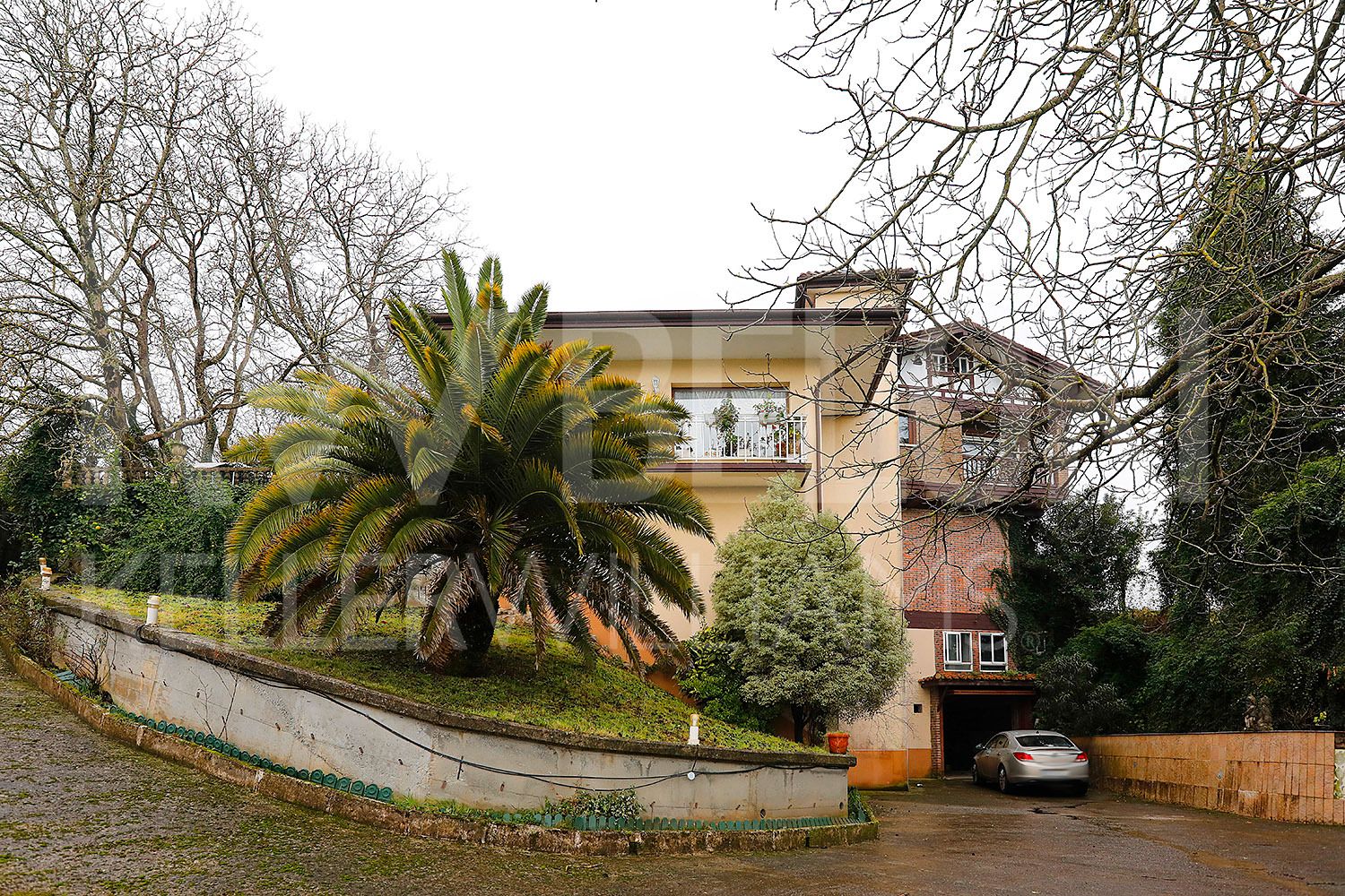 Vista exterior de Casa o xalet en venda en Oiartzun amb Jardí privat, Parquet i Terrassa