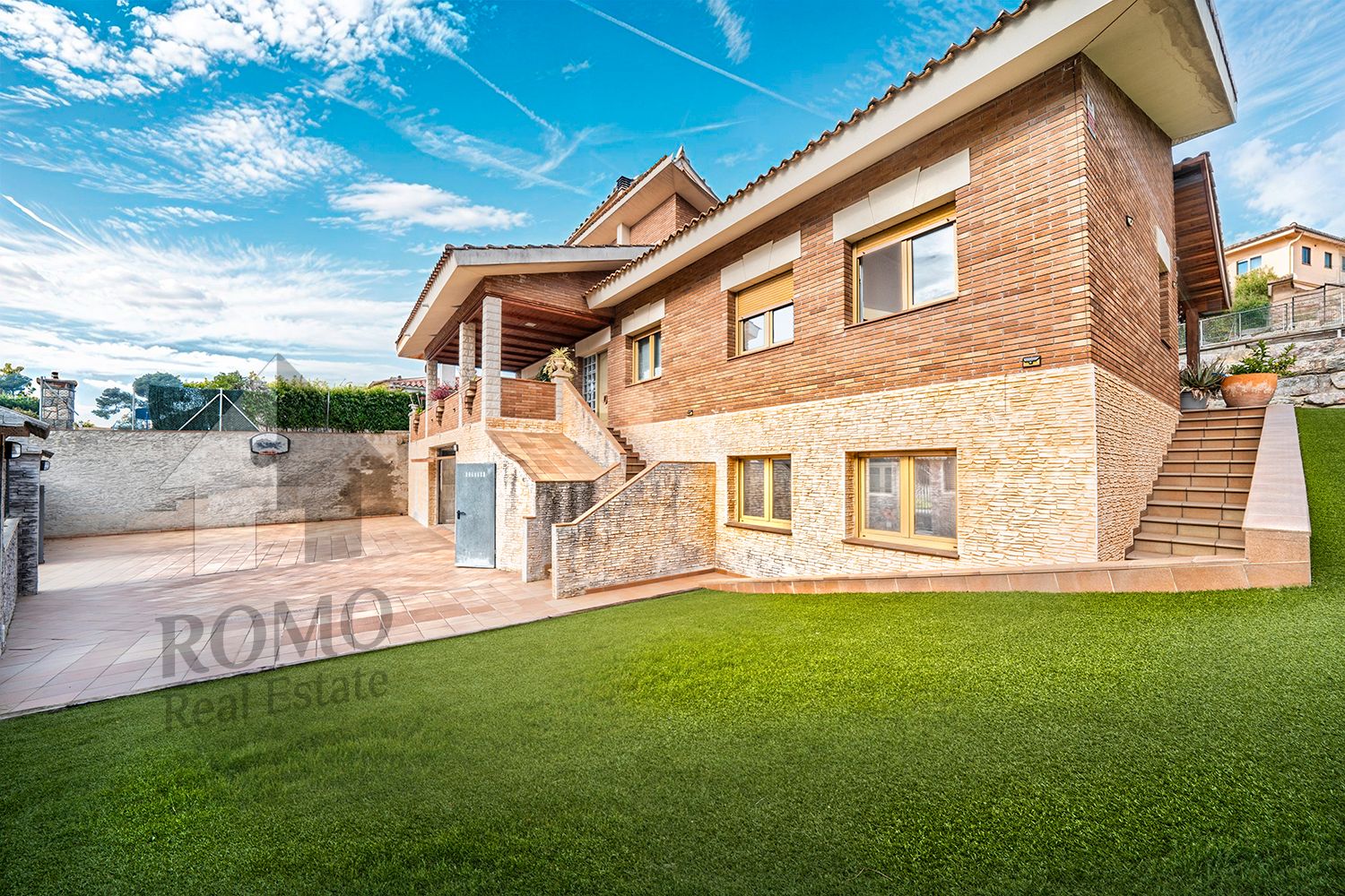 Exterior view of House or chalet for sale in Bigues i Riells del Fai  with Air Conditioner, Heating and Private garden