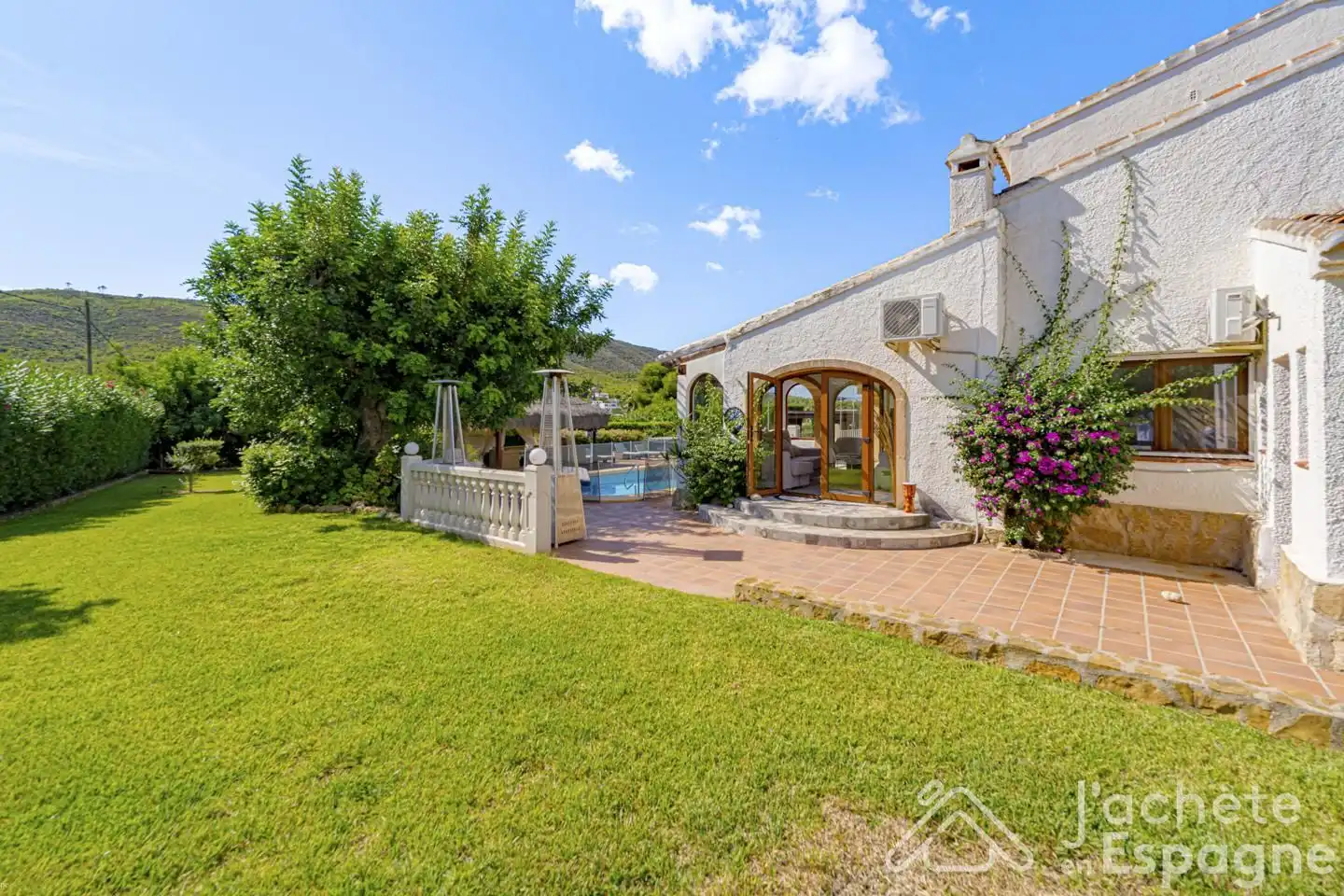 Garden of Houses for sale in Jávea / Xàbia  with Air Conditioner, Heating and Private garden