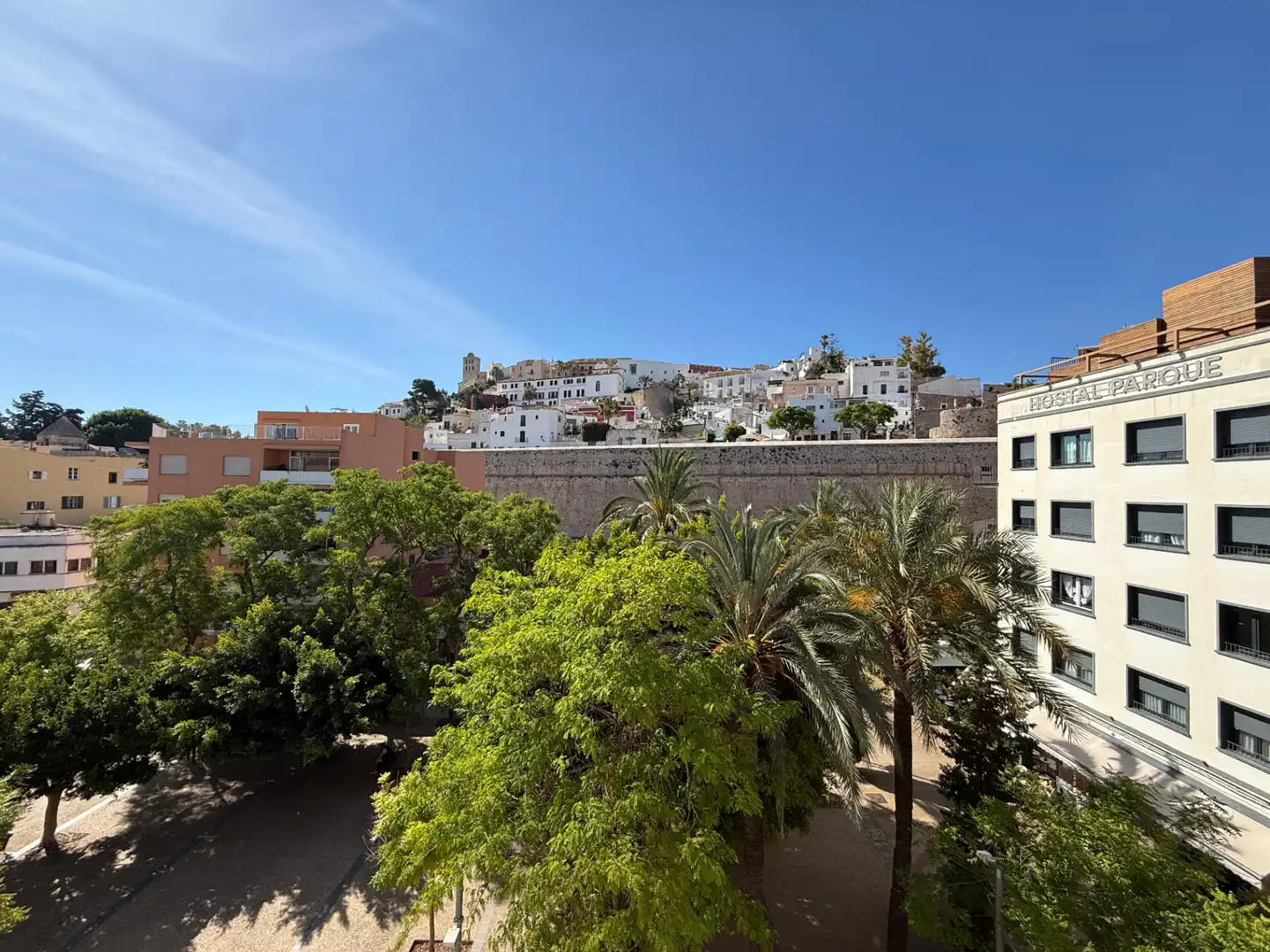 Vista exterior de Apartamento en venta en Eivissa con Aire acondicionado y Balcón