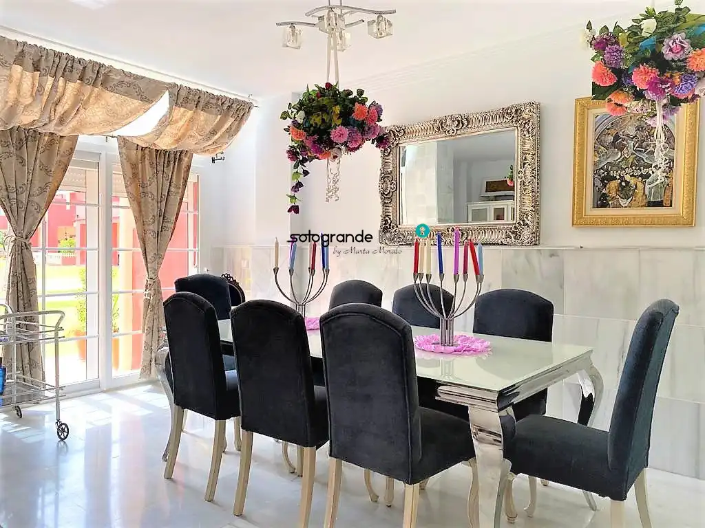 Maison mitoyenne avec terrasse à louer à Sotogrande Costa, imagen 6