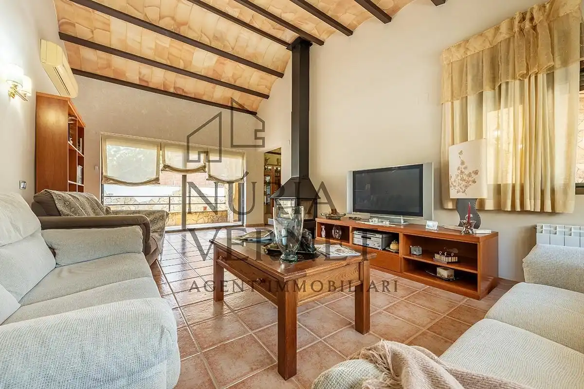 Sala de estar de Casa o chalet en venta en Botarell con Aire acondicionado, Calefacción y Jardín privado