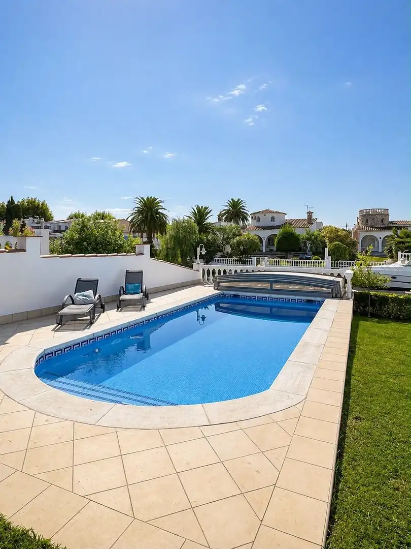 Haus mit Pool zur Miete in Peni, imagen 3