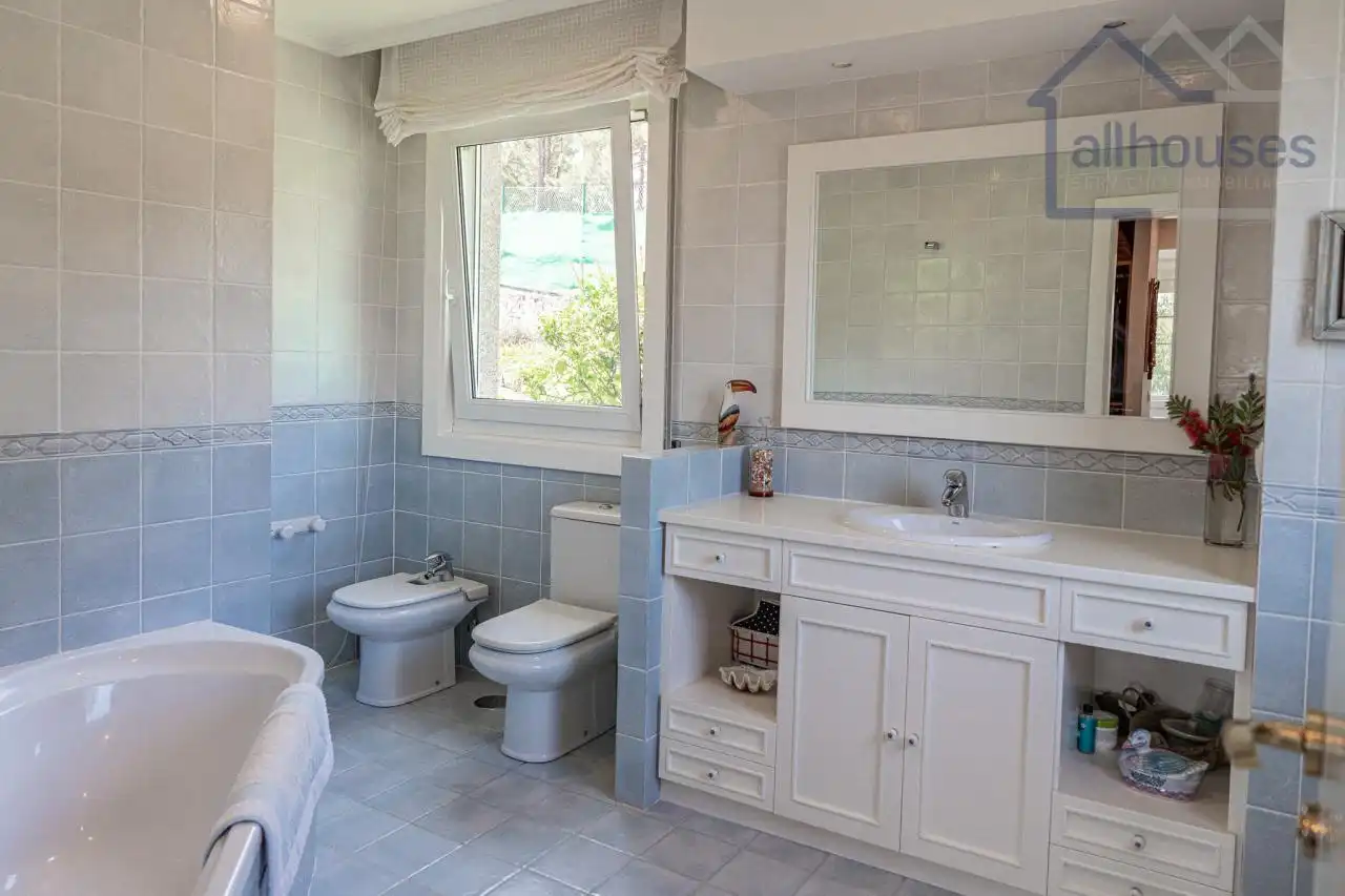 Detached house with pool for sale in Oia, imagen 14