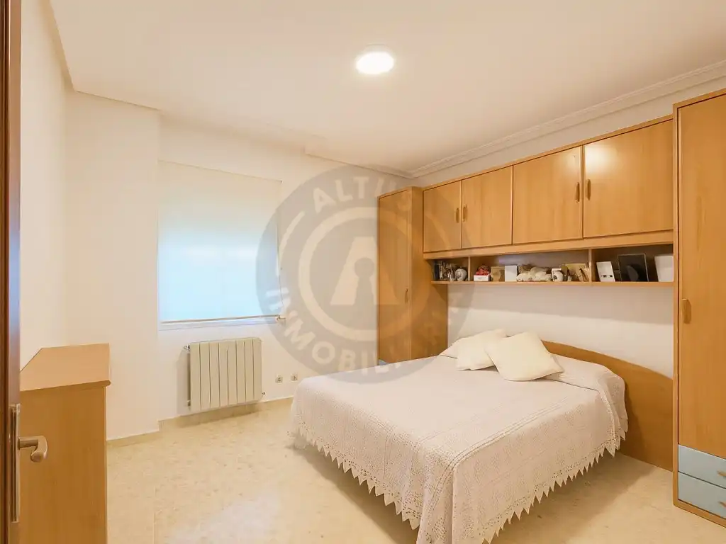 Bedroom of Houses for sale in Cáceres  with Swimming Pool, Oven and Washing machine