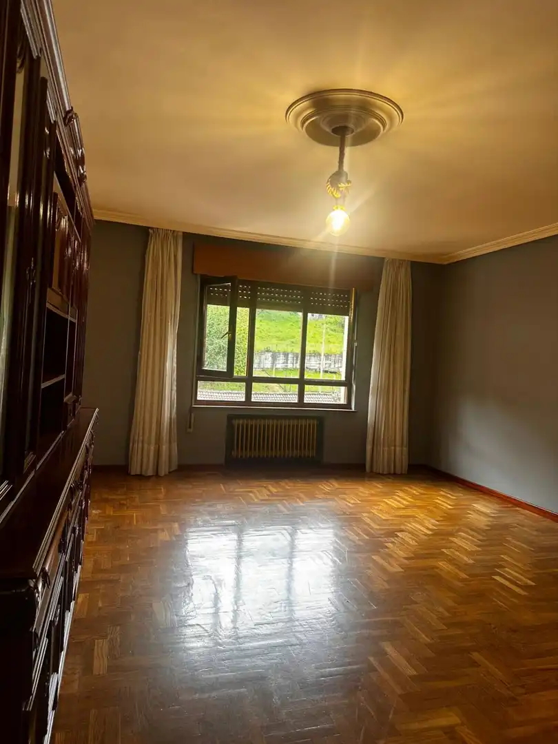 Habitación de Piso en venta en Riosa con Calefacción, Terraza y Trastero