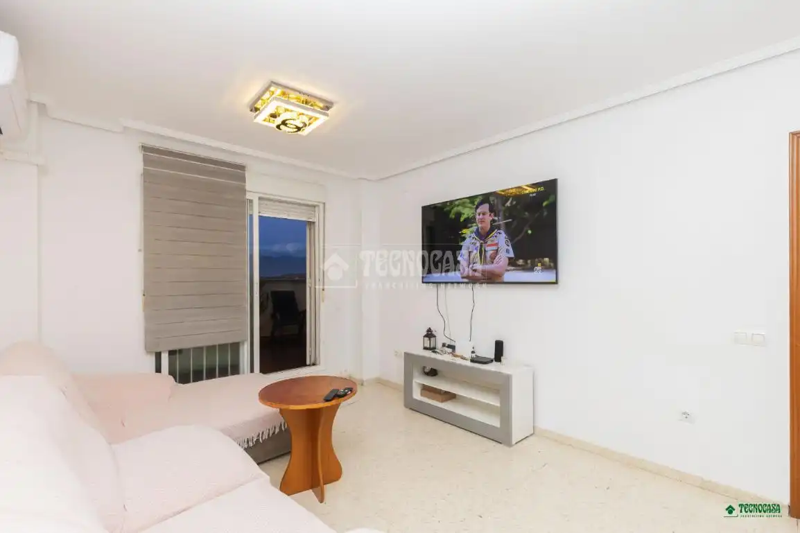 Sala de estar de Piso en venta en Almería con Aire acondicionado