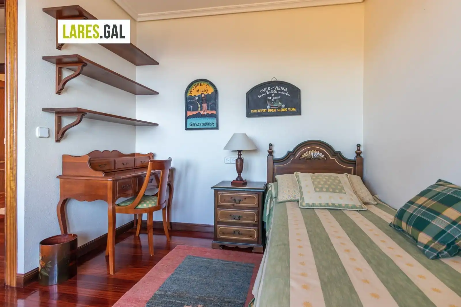 Dormitori de Casa o xalet de lloguer en Moaña amb Calefacció, Terrassa i Moblat